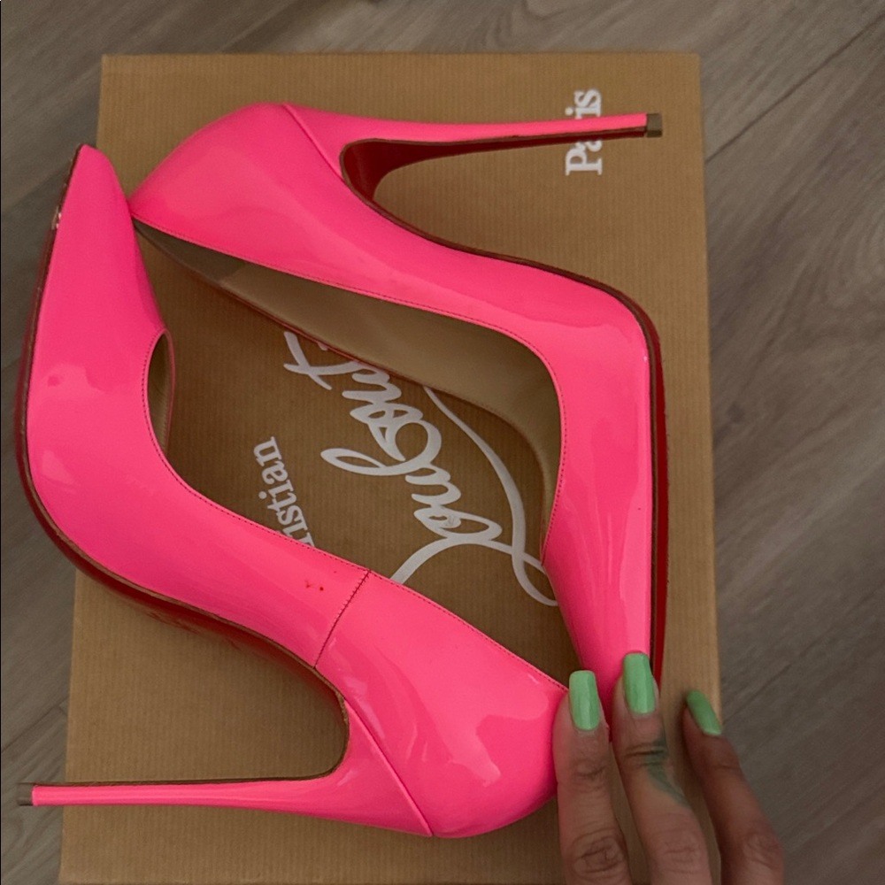 Christian Louboutin Neon Pink Patent Pointed-Toe Pumps - Picture 4 of 8